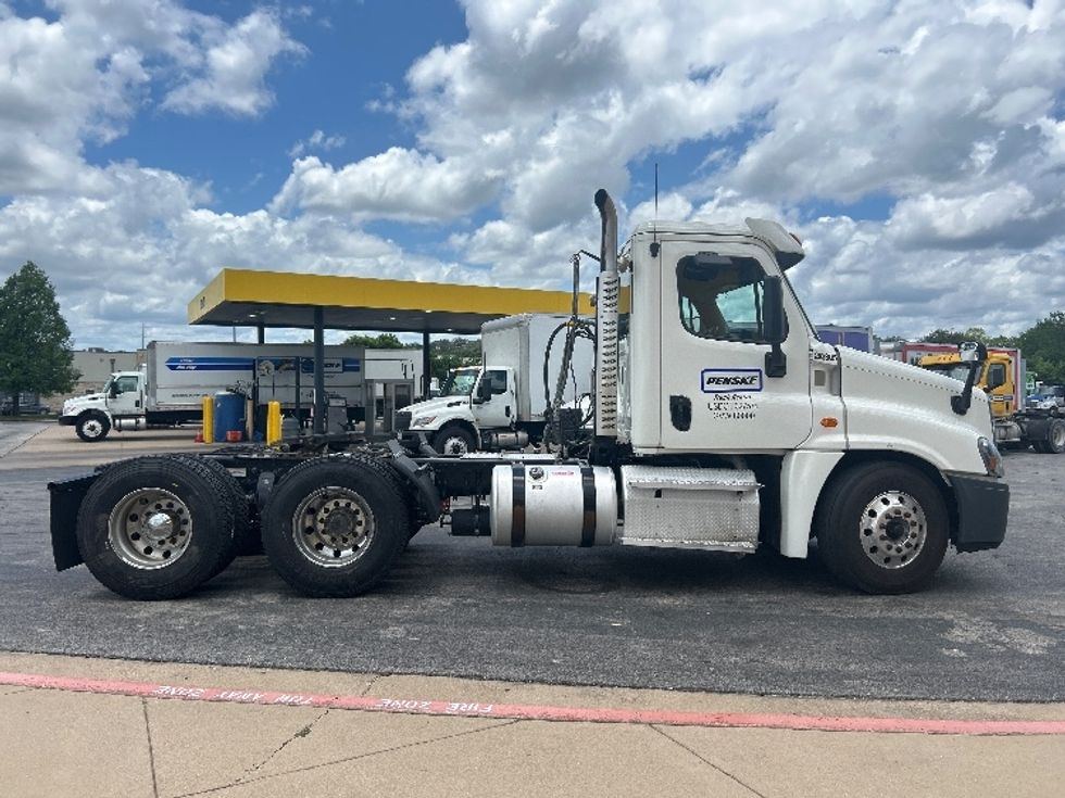 Day Cab Tractor-Heavy Duty Tractors-Freightliner-2020-Cascadia 12564ST-San Antonio-TX-372,290\n\t\tmiles-$ 51,750 - Image 8