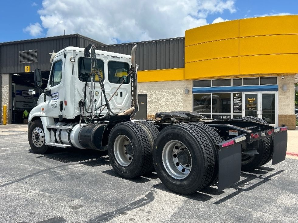 Day Cab Tractor-Heavy Duty Tractors-Freightliner-2020-Cascadia 12564ST-San Antonio-TX-385,833\n\t\tmiles-$ 51,000 - Image 5