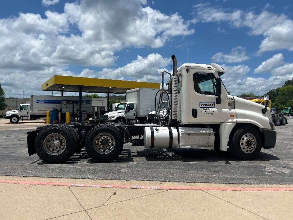 Day Cab Tractor-Heavy Duty Tractors-Freightliner-2020-Cascadia 12564ST-San Antonio-TX-385,833\n\t\tmiles-$ 51,000 - Image 8