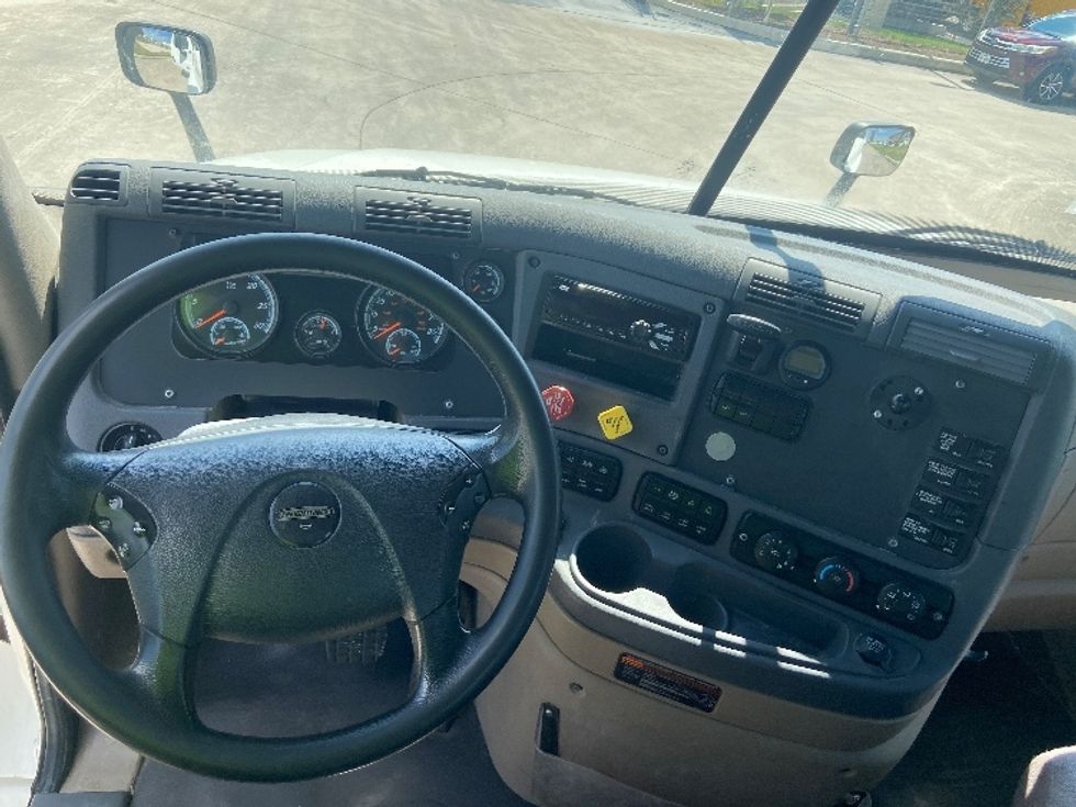 Day Cab Tractor-Heavy Duty Tractors-Freightliner-2020-Cascadia 12564ST-San Antonio-TX-413,867\n\t\tmiles-$ 43,500 - Image 11