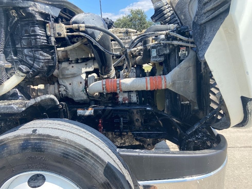Day Cab Tractor-Heavy Duty Tractors-Freightliner-2020-Cascadia 12564ST-San Antonio-TX-413,867\n\t\tmiles-$ 43,500 - Image 15