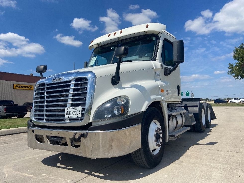 Day Cab Tractor-Heavy Duty Tractors-Freightliner-2020-Cascadia 12564ST-San Antonio-TX-413,867\n\t\tmiles-$ 43,500 - Image 3