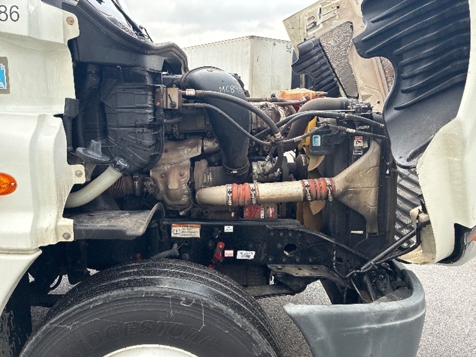 Day Cab Tractor-Heavy Duty Tractors-Freightliner-2020-Cascadia 12564ST-South Bend-IN-668,020\n\t\tmiles-$ 30,250 - Image 15