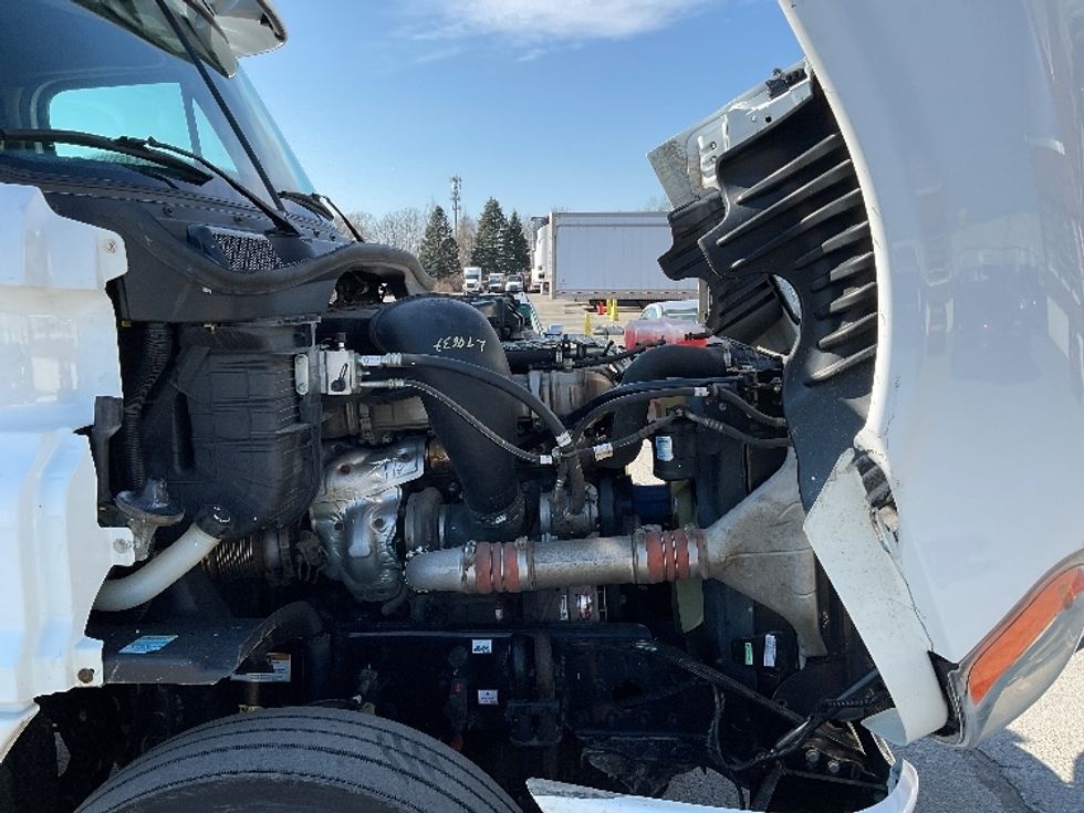 Day Cab Tractor-Heavy Duty Tractors-Freightliner-2020-Cascadia 12564ST-South Portland-ME-337,323\n\t\tmiles-$ 36,000 - Image 15