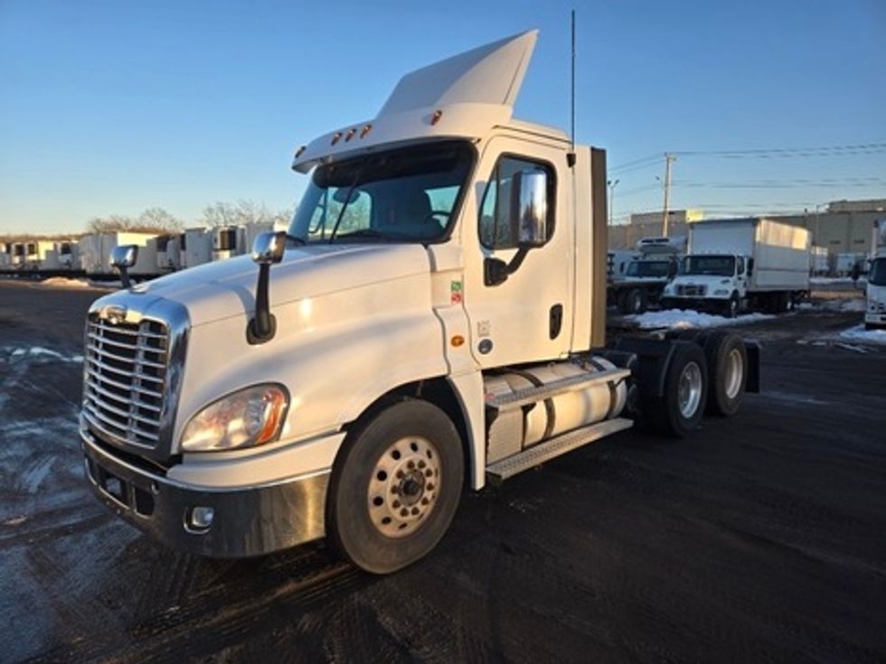 Day Cab Tractor-Heavy Duty Tractors-Freightliner-2020-Cascadia 12564ST-South Portland-ME-337,323\n\t\tmiles-$ 36,000 - Image 3