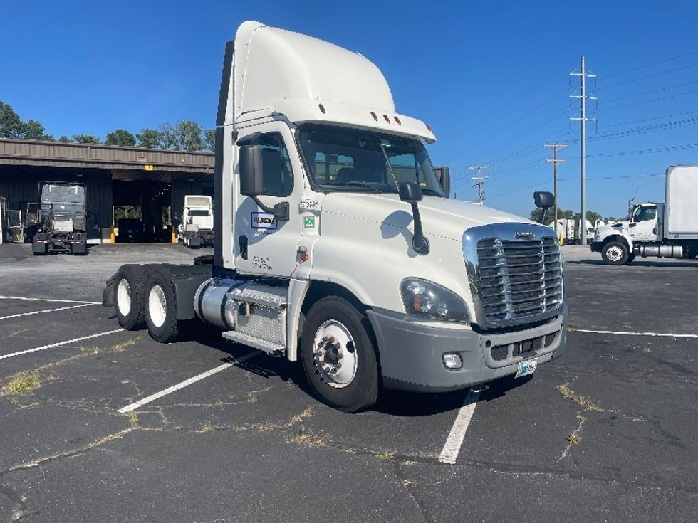 Day Cab Tractor-Heavy Duty Tractors-Freightliner-2020-Cascadia 12564ST-Spartanburg-SC-347,662\n\t\tmiles-$ 50,250 - Image 1