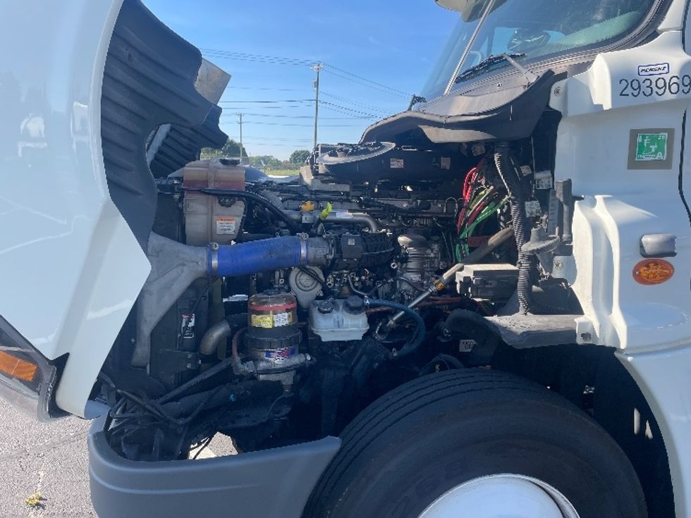 Day Cab Tractor-Heavy Duty Tractors-Freightliner-2020-Cascadia 12564ST-Spartanburg-SC-347,662\n\t\tmiles-$ 50,250 - Image 16