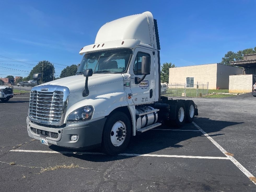 Day Cab Tractor-Heavy Duty Tractors-Freightliner-2020-Cascadia 12564ST-Spartanburg-SC-347,662\n\t\tmiles-$ 50,250 - Image 3