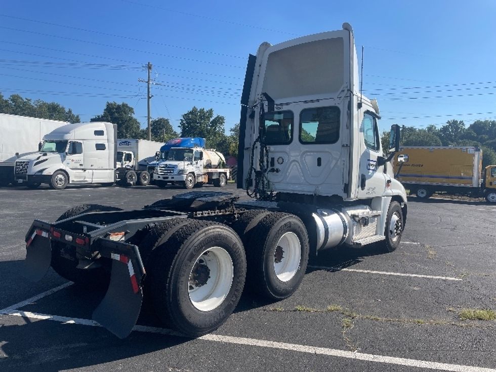 Day Cab Tractor-Heavy Duty Tractors-Freightliner-2020-Cascadia 12564ST-Spartanburg-SC-347,662\n\t\tmiles-$ 50,250 - Image 7