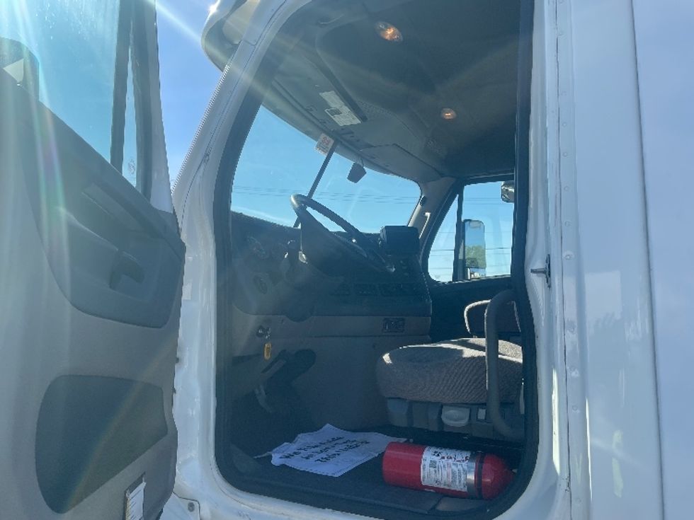 Day Cab Tractor-Heavy Duty Tractors-Freightliner-2020-Cascadia 12564ST-Spartanburg-SC-347,662\n\t\tmiles-$ 50,250 - Image 9