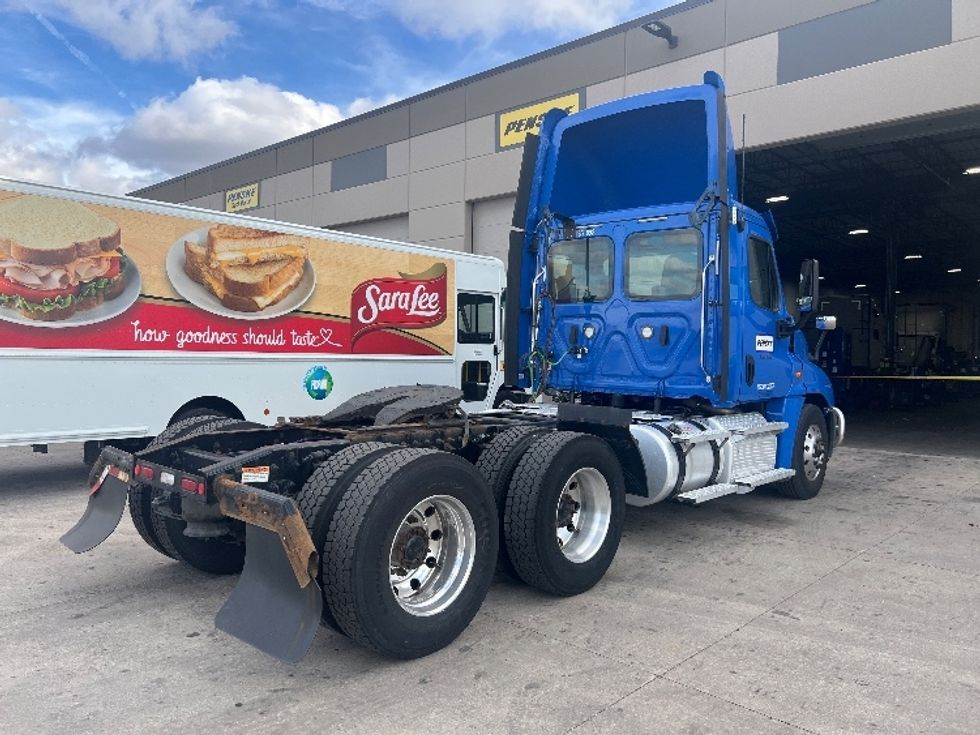 Day Cab Tractor-Heavy Duty Tractors-Freightliner-2020-Cascadia 12564ST-Sturtevant-WI-283,720\n\t\tmiles-$ 69,500 - Image 7