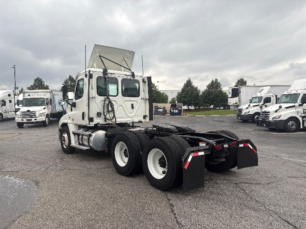 Day Cab Tractor-Heavy Duty Tractors-Freightliner-2020-Cascadia 12564ST-Sturtevant-WI-71,980\n\t\tmiles-$ 65,500 - Image 5