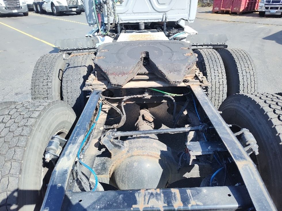 Day Cab Tractor-Heavy Duty Tractors-Freightliner-2020-Cascadia 12564ST-Tacoma-WA-203,587\n\t\tmiles-$ 53,000 - Image 6