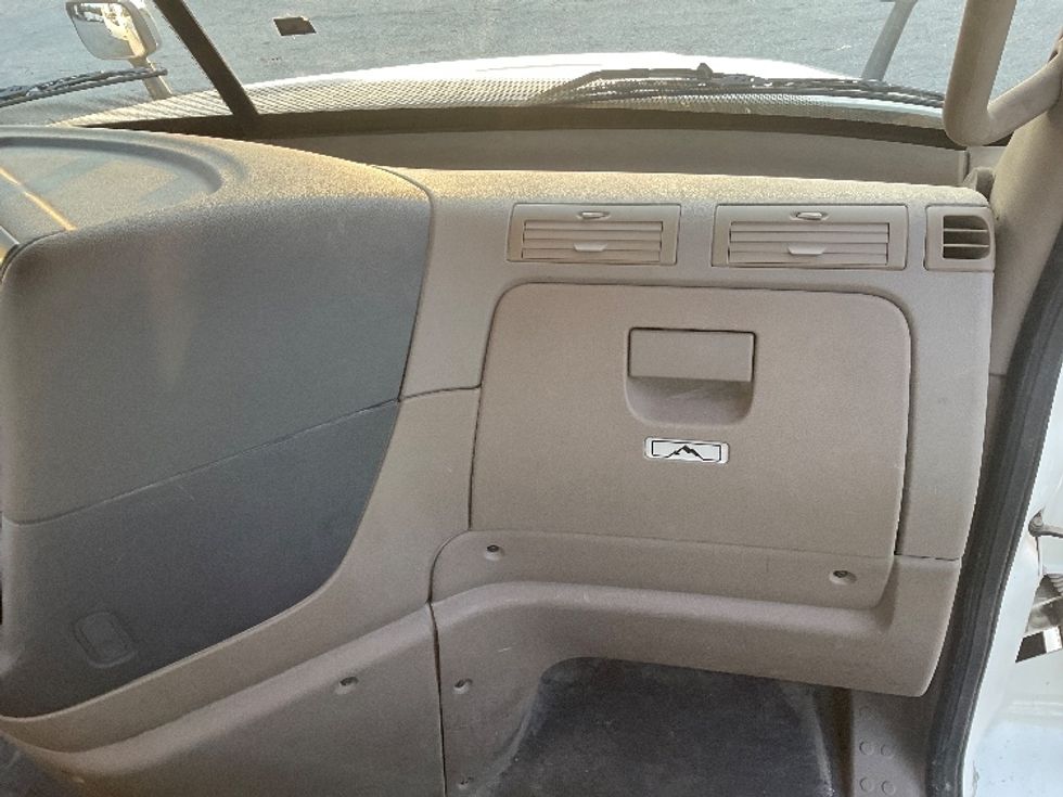 Day Cab Tractor-Heavy Duty Tractors-Freightliner-2020-Cascadia 12564ST-Tampa-FL-280,858\n\t\tmiles-$ 48,750 - Image 13