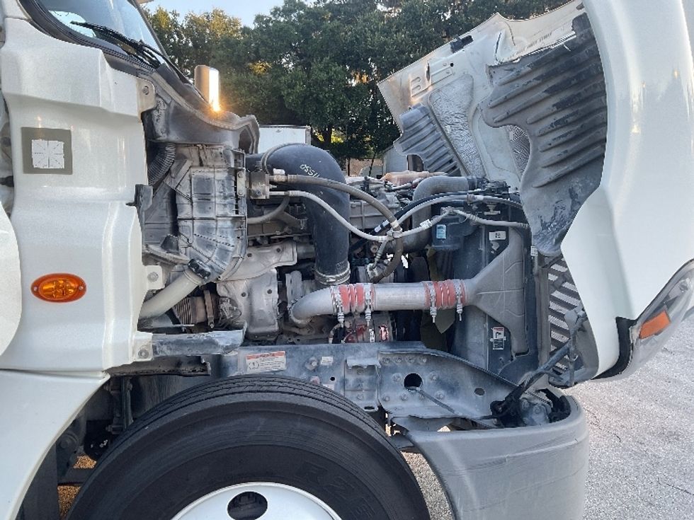 Day Cab Tractor-Heavy Duty Tractors-Freightliner-2020-Cascadia 12564ST-Tampa-FL-280,858\n\t\tmiles-$ 48,750 - Image 15