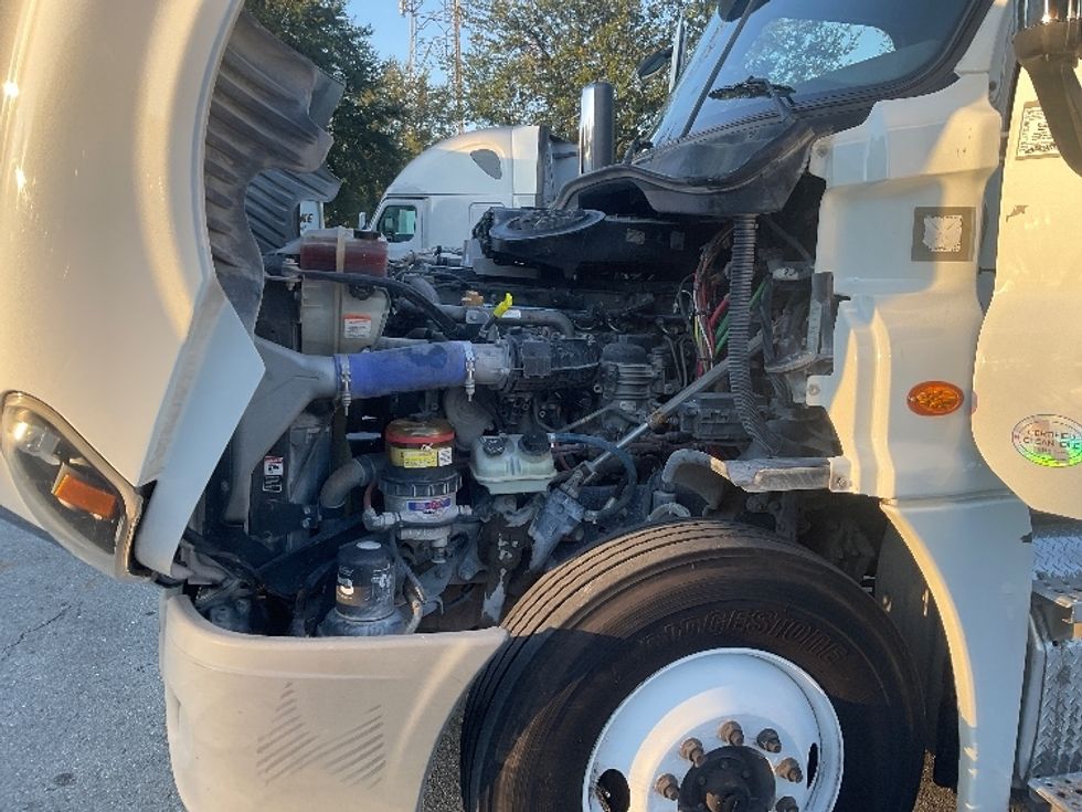 Day Cab Tractor-Heavy Duty Tractors-Freightliner-2020-Cascadia 12564ST-Tampa-FL-280,858\n\t\tmiles-$ 48,750 - Image 16