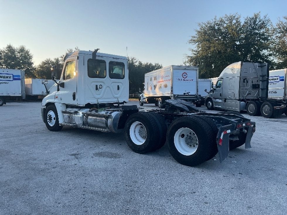 Day Cab Tractor-Heavy Duty Tractors-Freightliner-2020-Cascadia 12564ST-Tampa-FL-280,858\n\t\tmiles-$ 48,750 - Image 5