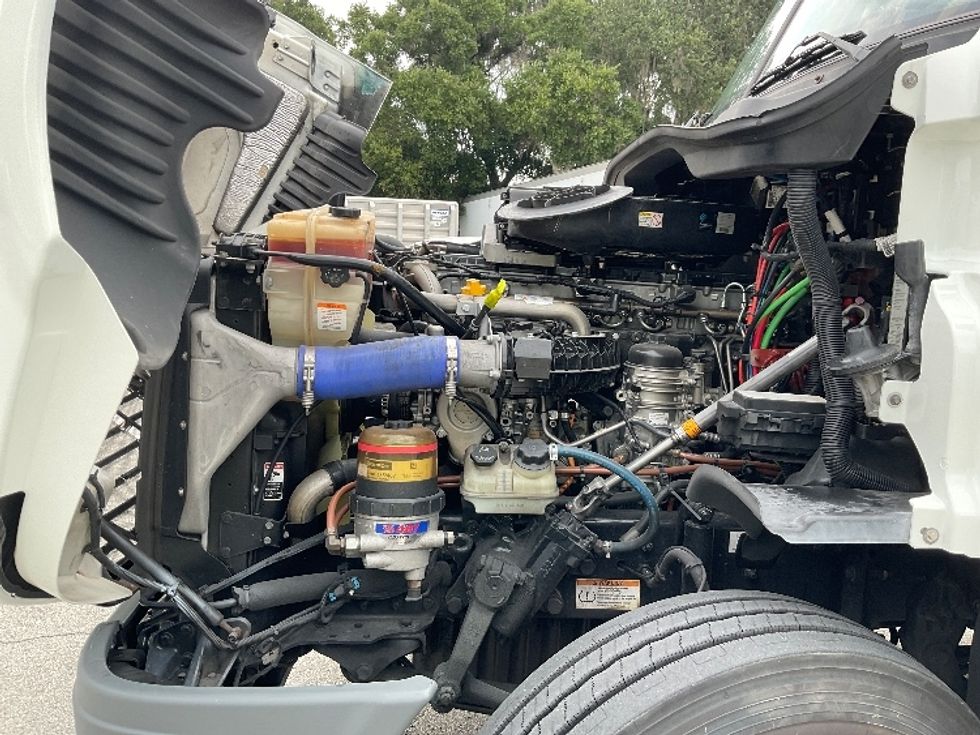 Day Cab Tractor-Heavy Duty Tractors-Freightliner-2020-Cascadia 12564ST-Tampa-FL-326,693\n\t\tmiles-$ 51,250 - Image 16