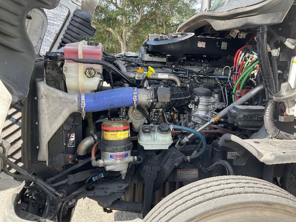 Day Cab Tractor-Heavy Duty Tractors-Freightliner-2020-Cascadia 12564ST-Tampa-FL-335,506\n\t\tmiles-$ 45,750 - Image 16