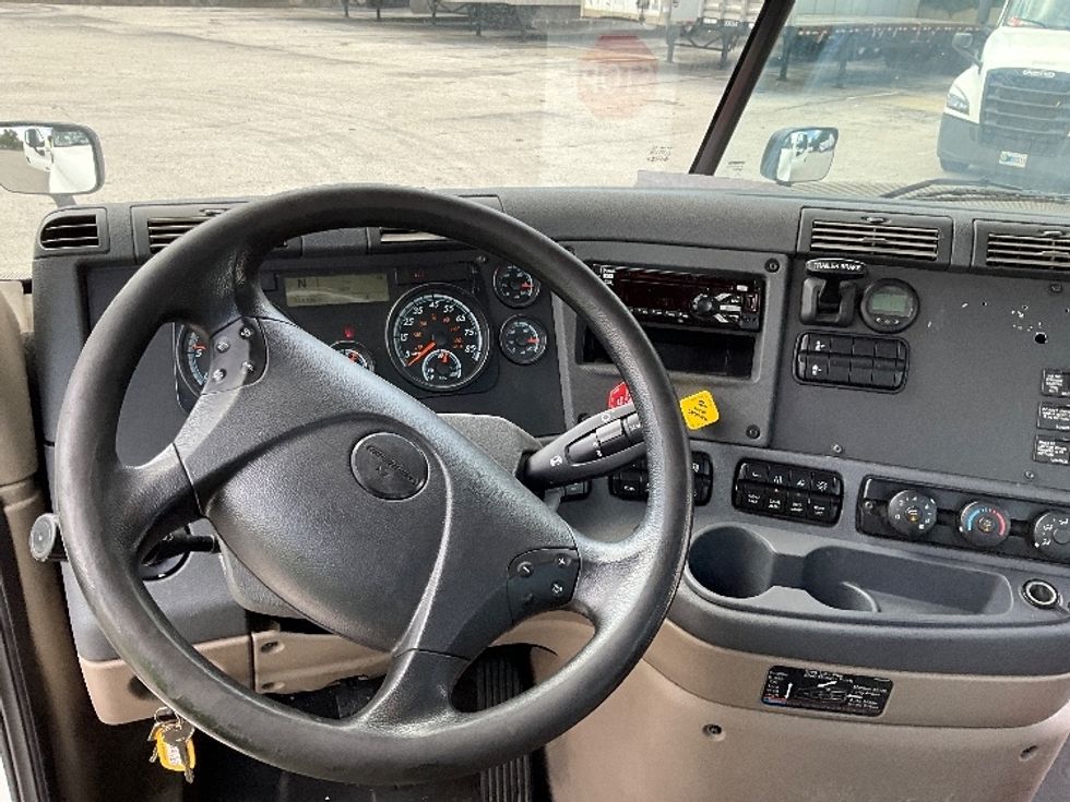 Day Cab Tractor-Heavy Duty Tractors-Freightliner-2020-Cascadia 12564ST-Tampa-FL-344,170\n\t\tmiles-$ 50,500 - Image 11