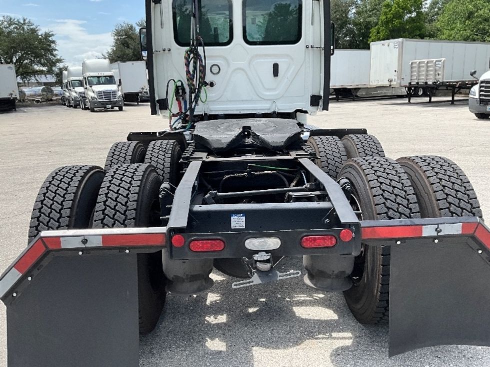 Day Cab Tractor-Heavy Duty Tractors-Freightliner-2020-Cascadia 12564ST-Tampa-FL-344,170\n\t\tmiles-$ 50,500 - Image 6