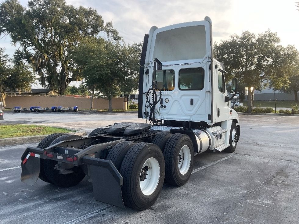 Day Cab Tractor-Heavy Duty Tractors-Freightliner-2020-Cascadia 12564ST-Tampa-FL-479,955\n\t\tmiles-$ 43,000 - Image 7