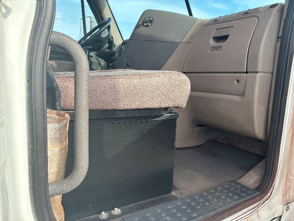 Day Cab Tractor-Heavy Duty Tractors-Freightliner-2020-Cascadia 12564ST-Valparaiso-IN-205,907\n\t\tmiles-$ 62,750 - Image 14