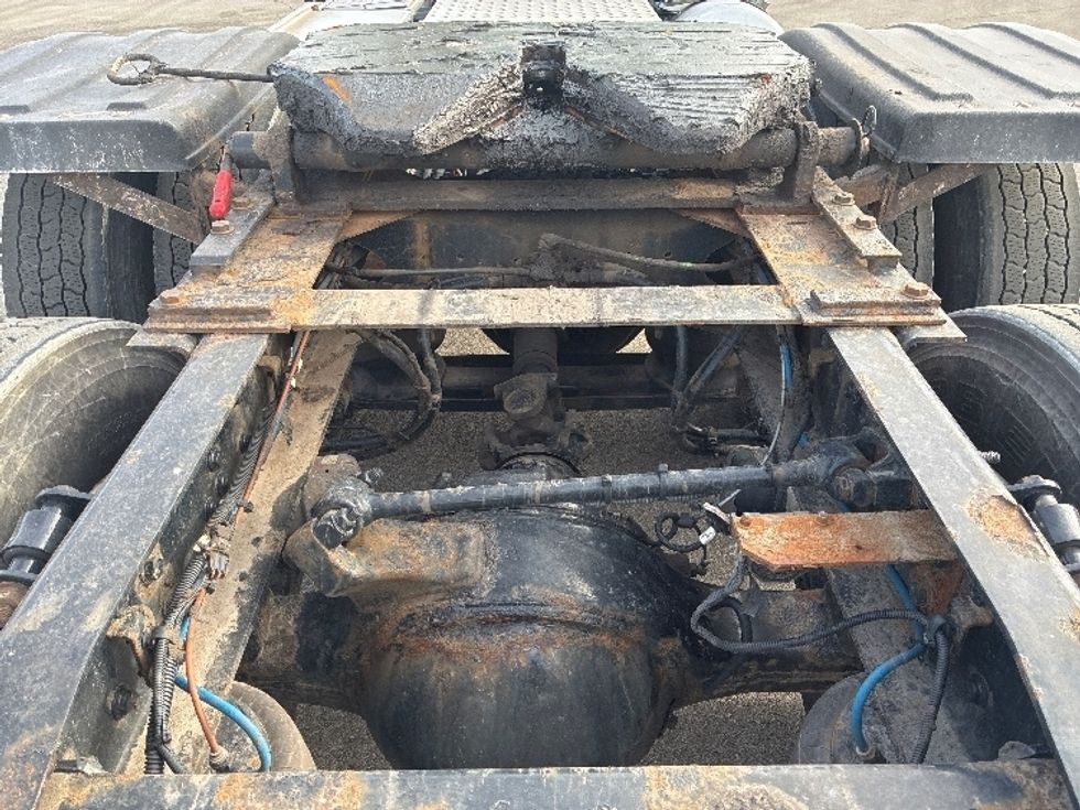 Day Cab Tractor-Heavy Duty Tractors-Freightliner-2020-Cascadia 12564ST-Valparaiso-IN-240,000\n\t\tmiles-$ 61,000 - Image 5