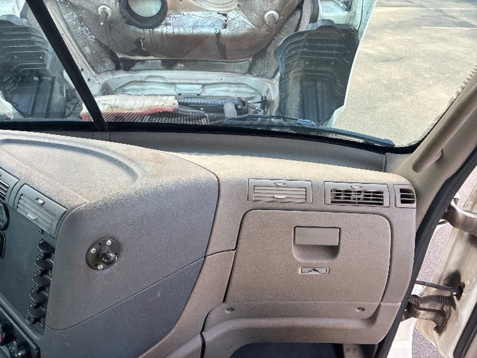 Day Cab Tractor-Heavy Duty Tractors-Freightliner-2020-Cascadia 12564ST-Valparaiso-IN-406,025\n\t\tmiles-$ 51,500 - Image 13