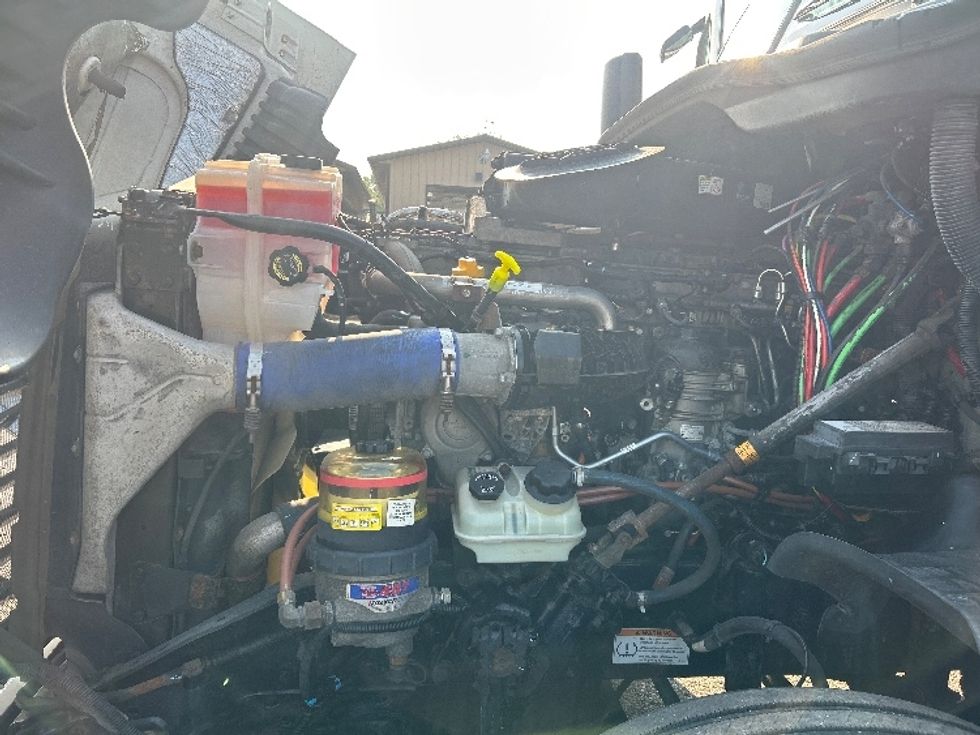 Day Cab Tractor-Heavy Duty Tractors-Freightliner-2020-Cascadia 12564ST-Wabash-IN-637,214\n\t\tmiles-$ 29,750 - Image 16