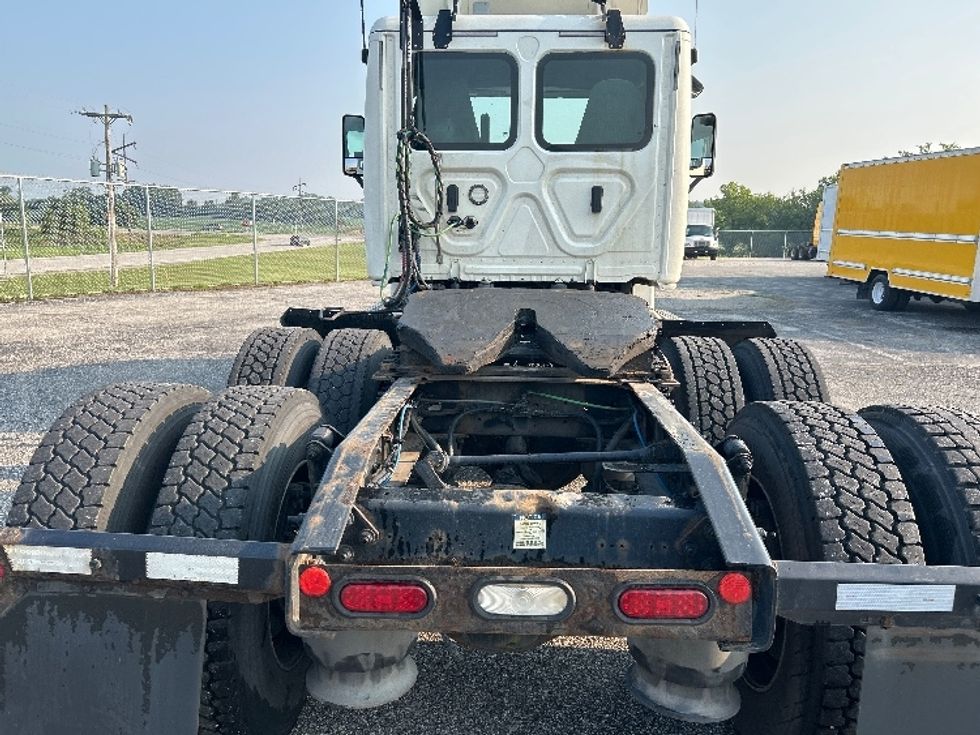 Day Cab Tractor-Heavy Duty Tractors-Freightliner-2020-Cascadia 12564ST-Wabash-IN-637,214\n\t\tmiles-$ 29,750 - Image 6
