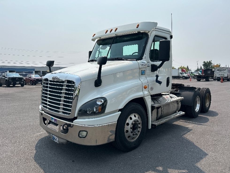 Day Cab Tractor-Heavy Duty Tractors-Freightliner-2020-Cascadia 12564ST-Watertown-NY-269,957\n\t\tmiles-$ 46,250 - Image 3