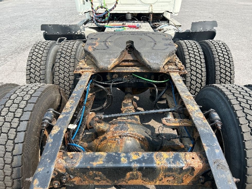 Day Cab Tractor-Heavy Duty Tractors-Freightliner-2020-Cascadia 12564ST-Watertown-NY-269,957\n\t\tmiles-$ 46,250 - Image 6