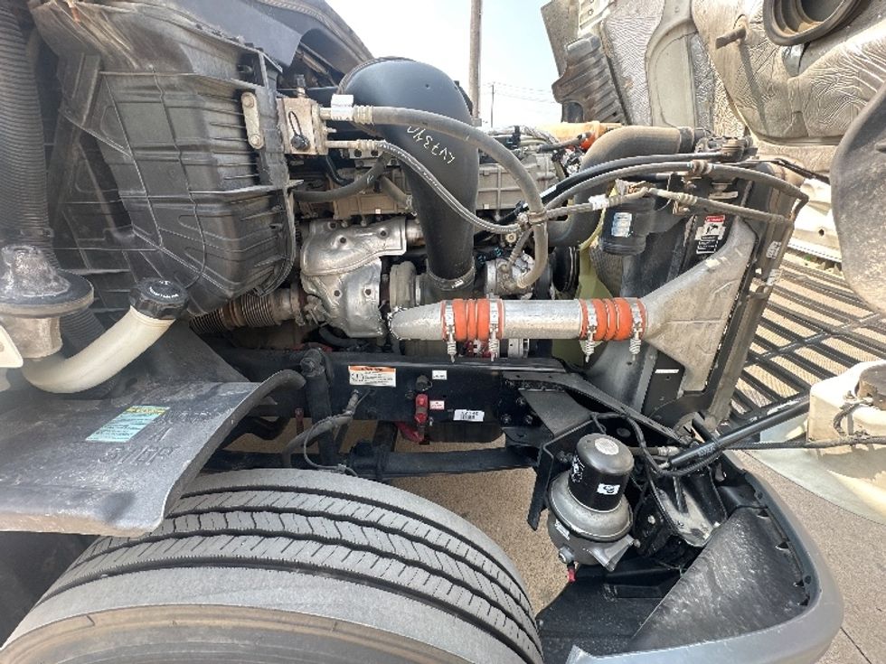 Day Cab Tractor-Heavy Duty Tractors-Freightliner-2020-Cascadia 12564ST-Waxahachie-TX-274,533\n\t\tmiles-$ 60,750 - Image 15