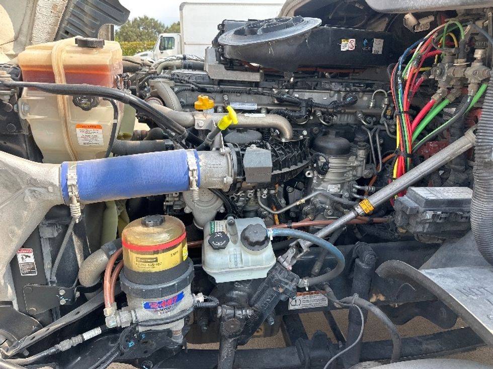 Day Cab Tractor-Heavy Duty Tractors-Freightliner-2020-Cascadia 12564ST-Waxahachie-TX-274,533\n\t\tmiles-$ 60,750 - Image 16