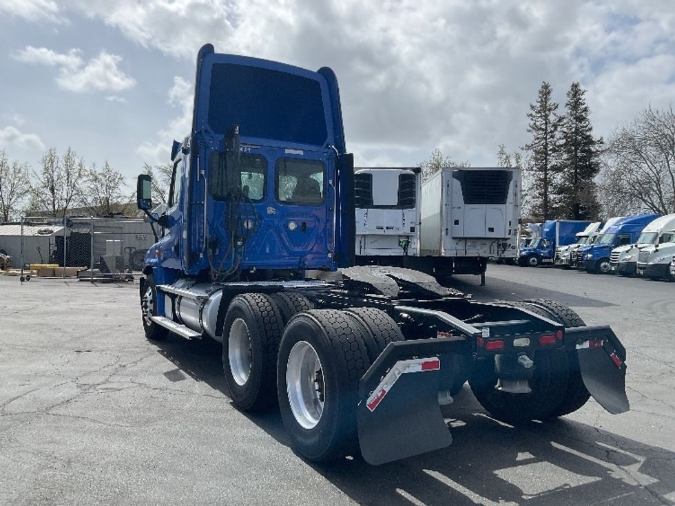 Day Cab Tractor-Heavy Duty Tractors-Freightliner-2020-Cascadia 12564ST-West Sacramento-CA-355,690\n\t\tmiles-$ 55,250 - Image 5