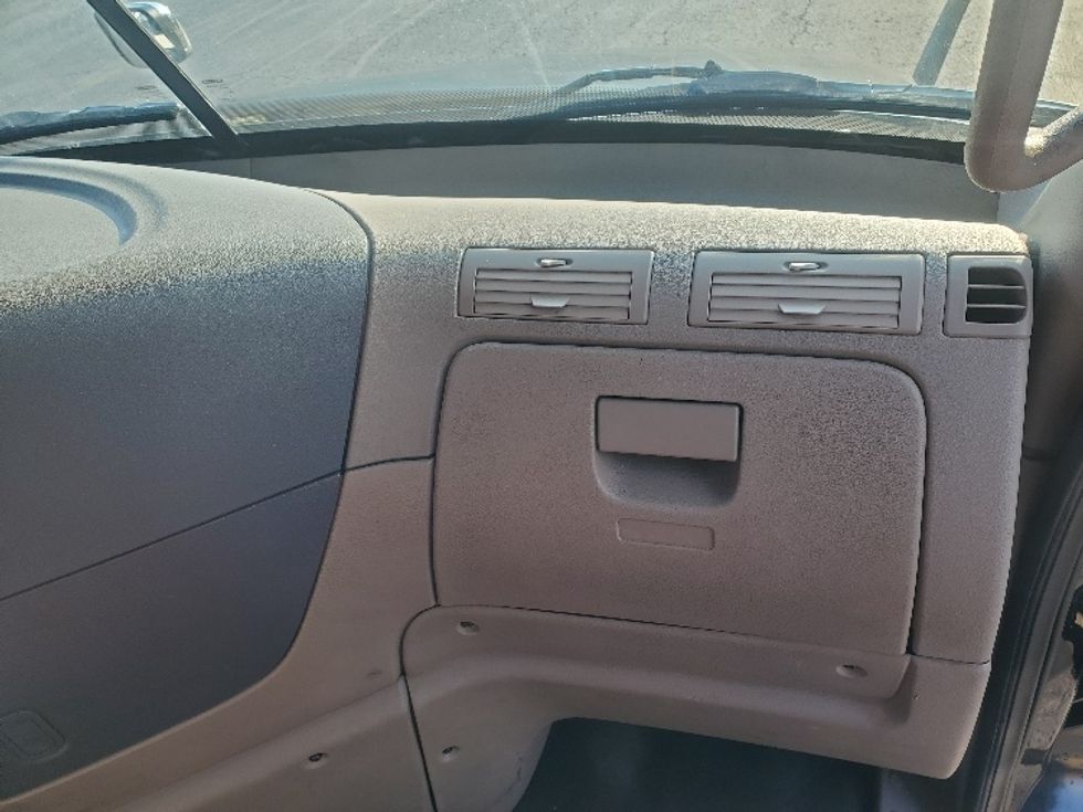 Day Cab Tractor-Heavy Duty Tractors-Freightliner-2020-Cascadia 12564ST-White Deer-PA-439,150\n\t\tmiles-$ 46,750 - Image 13