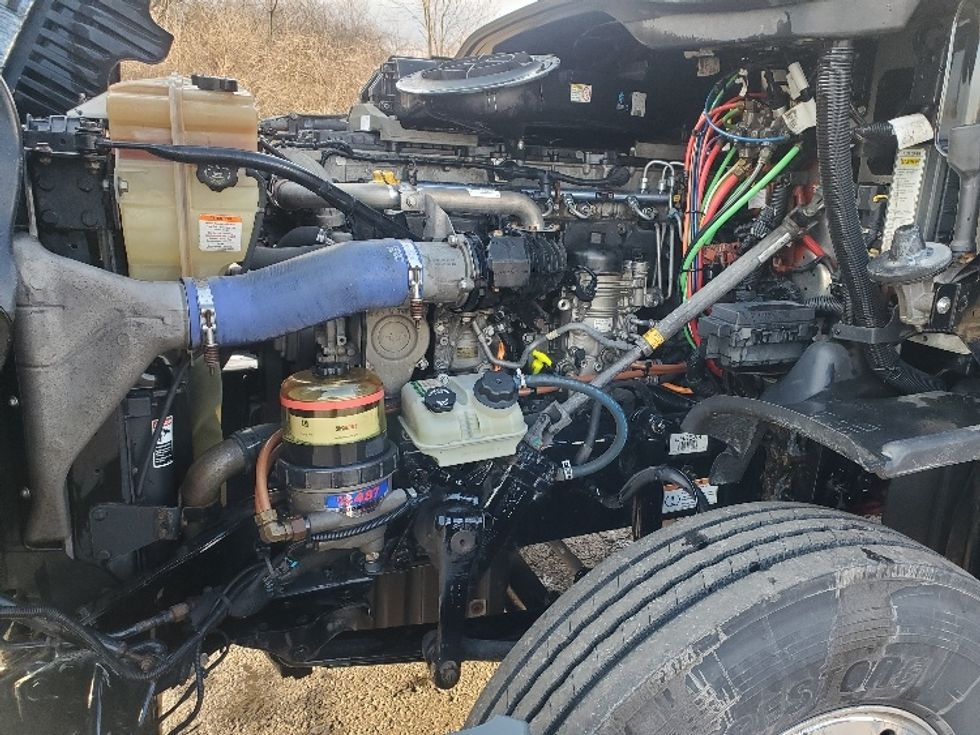 Day Cab Tractor-Heavy Duty Tractors-Freightliner-2020-Cascadia 12564ST-White Deer-PA-439,150\n\t\tmiles-$ 46,750 - Image 16