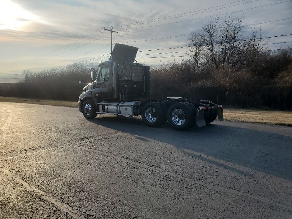 Day Cab Tractor-Heavy Duty Tractors-Freightliner-2020-Cascadia 12564ST-White Deer-PA-439,150\n\t\tmiles-$ 46,750 - Image 5