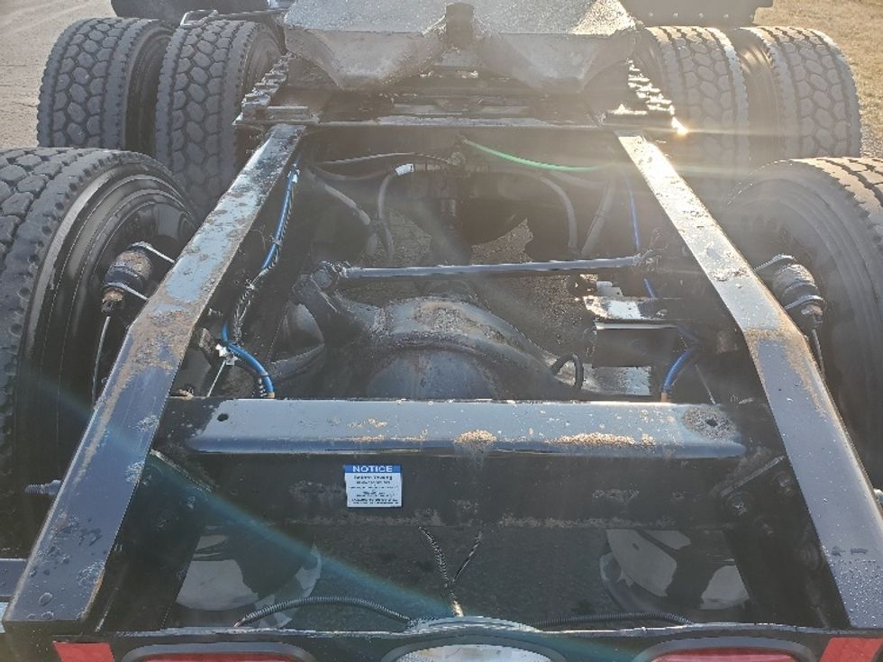 Day Cab Tractor-Heavy Duty Tractors-Freightliner-2020-Cascadia 12564ST-White Deer-PA-439,150\n\t\tmiles-$ 46,750 - Image 6