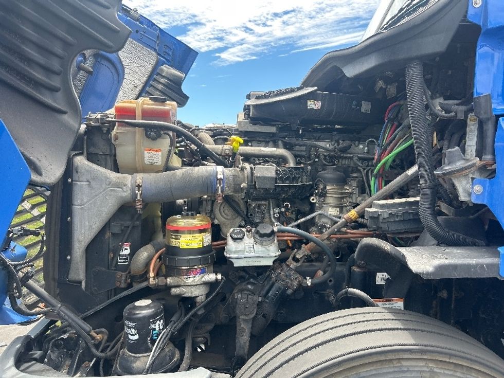 Day Cab Tractor-Heavy Duty Tractors-Freightliner-2020-Cascadia 12564ST-Windsor-WI-252,319\n\t\tmiles-$ 44,500 - Image 16