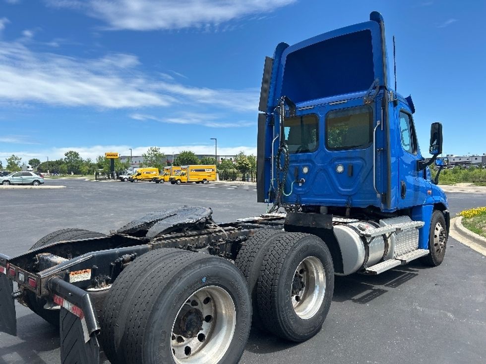 Day Cab Tractor-Heavy Duty Tractors-Freightliner-2020-Cascadia 12564ST-Windsor-WI-252,319\n\t\tmiles-$ 44,500 - Image 7