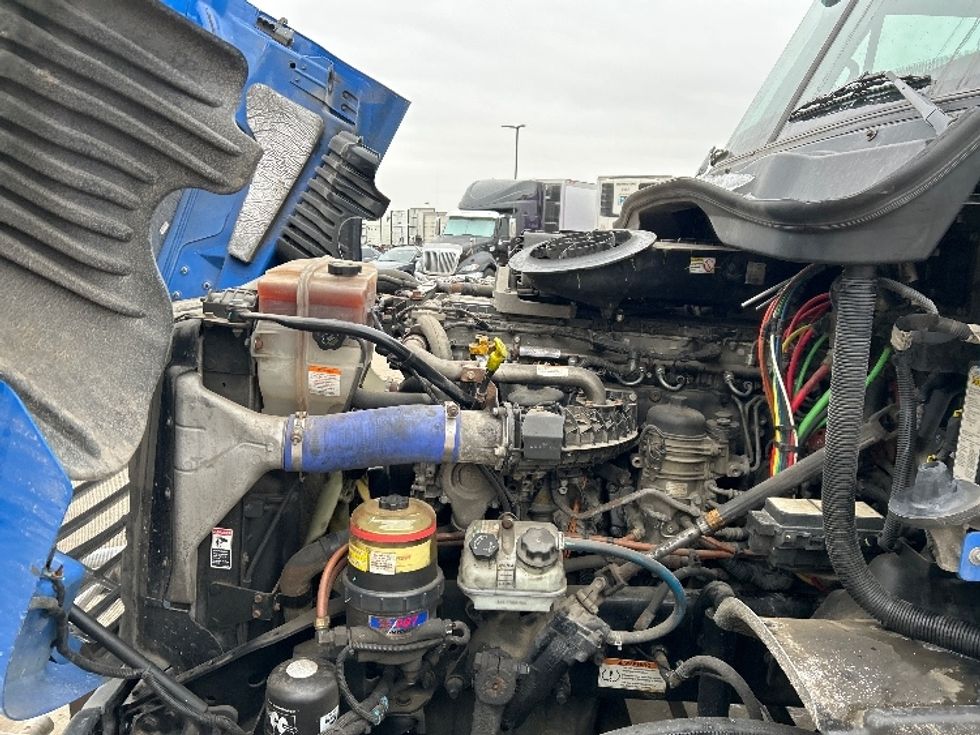 Day Cab Tractor-Heavy Duty Tractors-Freightliner-2020-Cascadia 12564ST-Windsor-WI-389,535\n\t\tmiles-$ 61,250 - Image 16