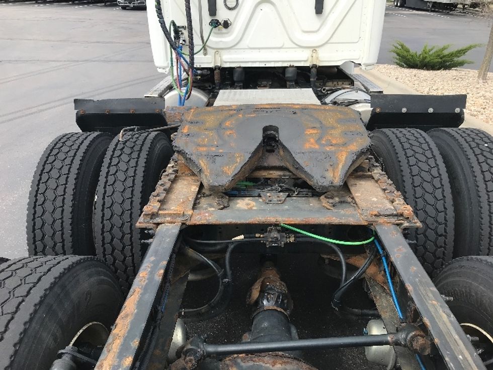 Day Cab Tractor-Heavy Duty Tractors-Freightliner-2020-Cascadia 12564ST-Windsor-WI-542,971\n\t\tmiles-$ 31,500 - Image 6