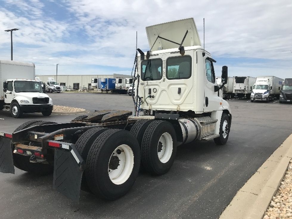 Day Cab Tractor-Heavy Duty Tractors-Freightliner-2020-Cascadia 12564ST-Windsor-WI-542,971\n\t\tmiles-$ 31,500 - Image 7