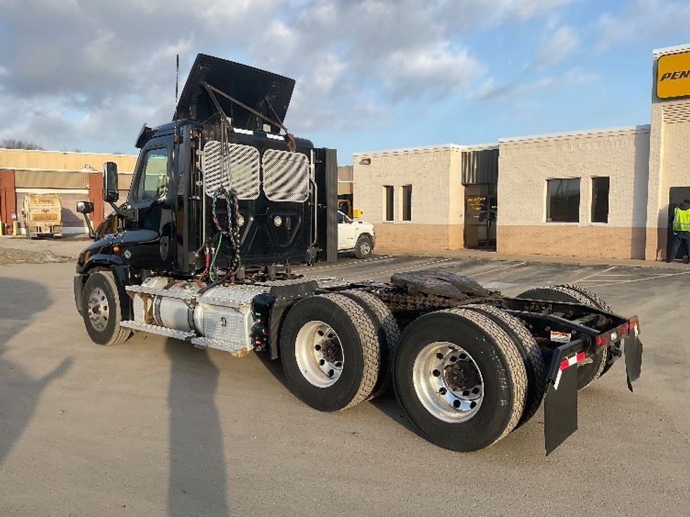 Day Cab Tractor-Heavy Duty Tractors-Freightliner-2020-Cascadia 12564ST-Youngstown-OH-319,367\n\t\tmiles-$ 54,250 - Image 5