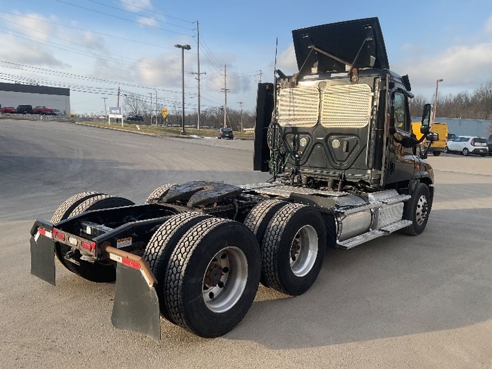 Day Cab Tractor-Heavy Duty Tractors-Freightliner-2020-Cascadia 12564ST-Youngstown-OH-319,367\n\t\tmiles-$ 54,250 - Image 7