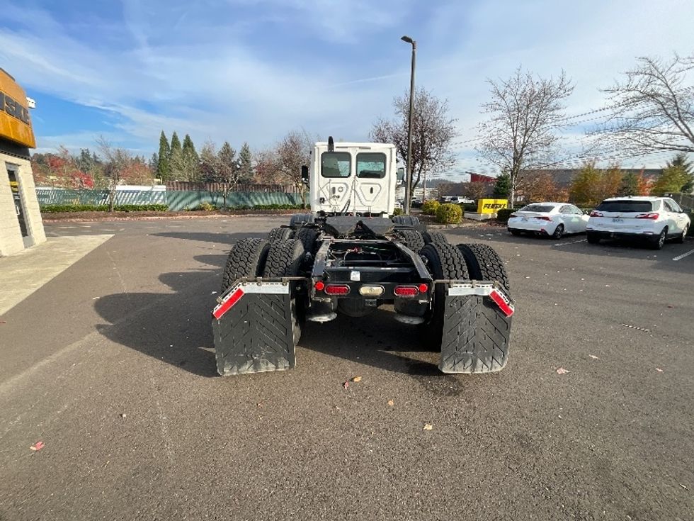 Day Cab Tractor-Heavy Duty Tractors-Freightliner-2020-Cascadia 12584ST-Clackamas-OR-265,438\n\t\tmiles-$ 69,000 - Image 6