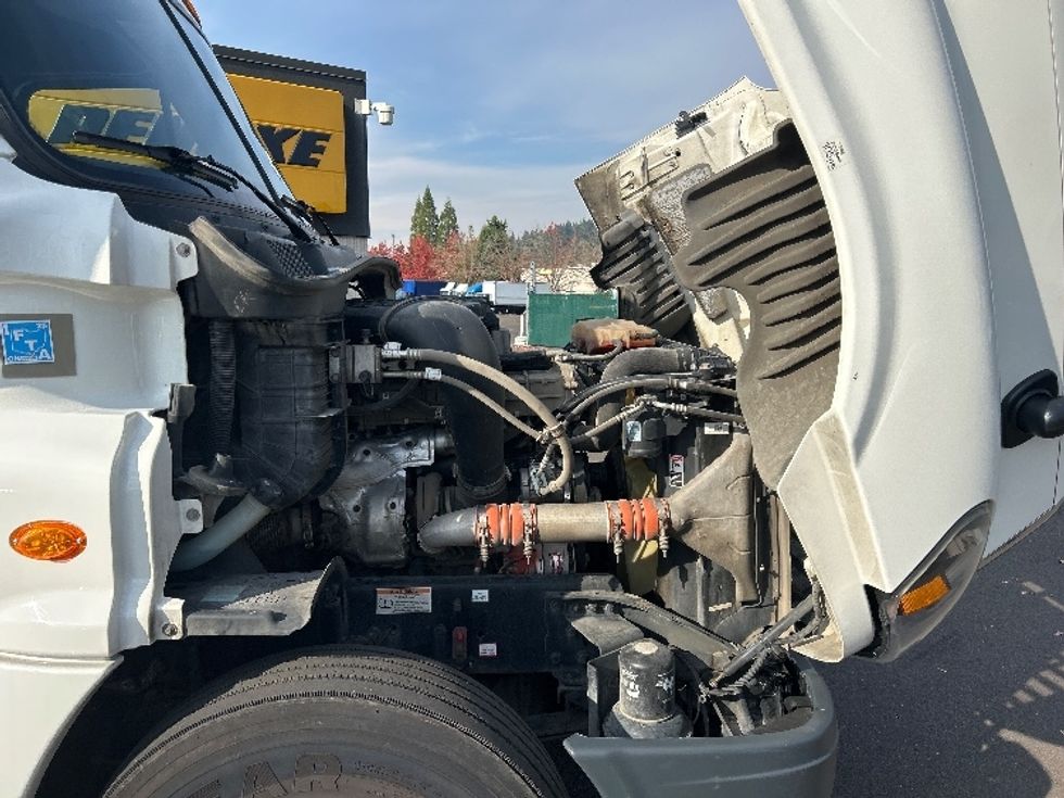 Day Cab Tractor-Heavy Duty Tractors-Freightliner-2020-Cascadia 12584ST-Clackamas-OR-311,047\n\t\tmiles-$ 66,500 - Image 15