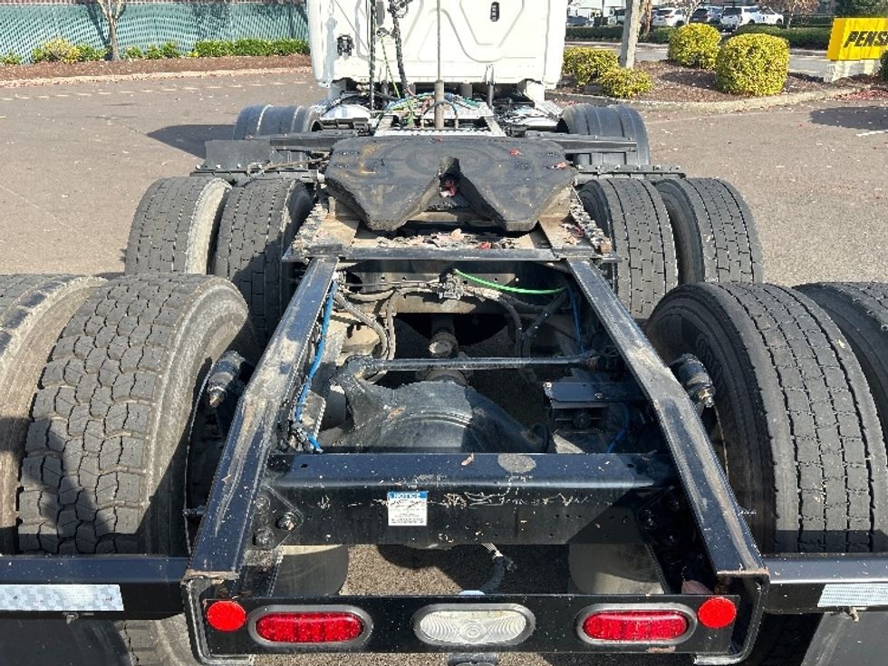 Day Cab Tractor-Heavy Duty Tractors-Freightliner-2020-Cascadia 12584ST-Clackamas-OR-311,047\n\t\tmiles-$ 66,500 - Image 6